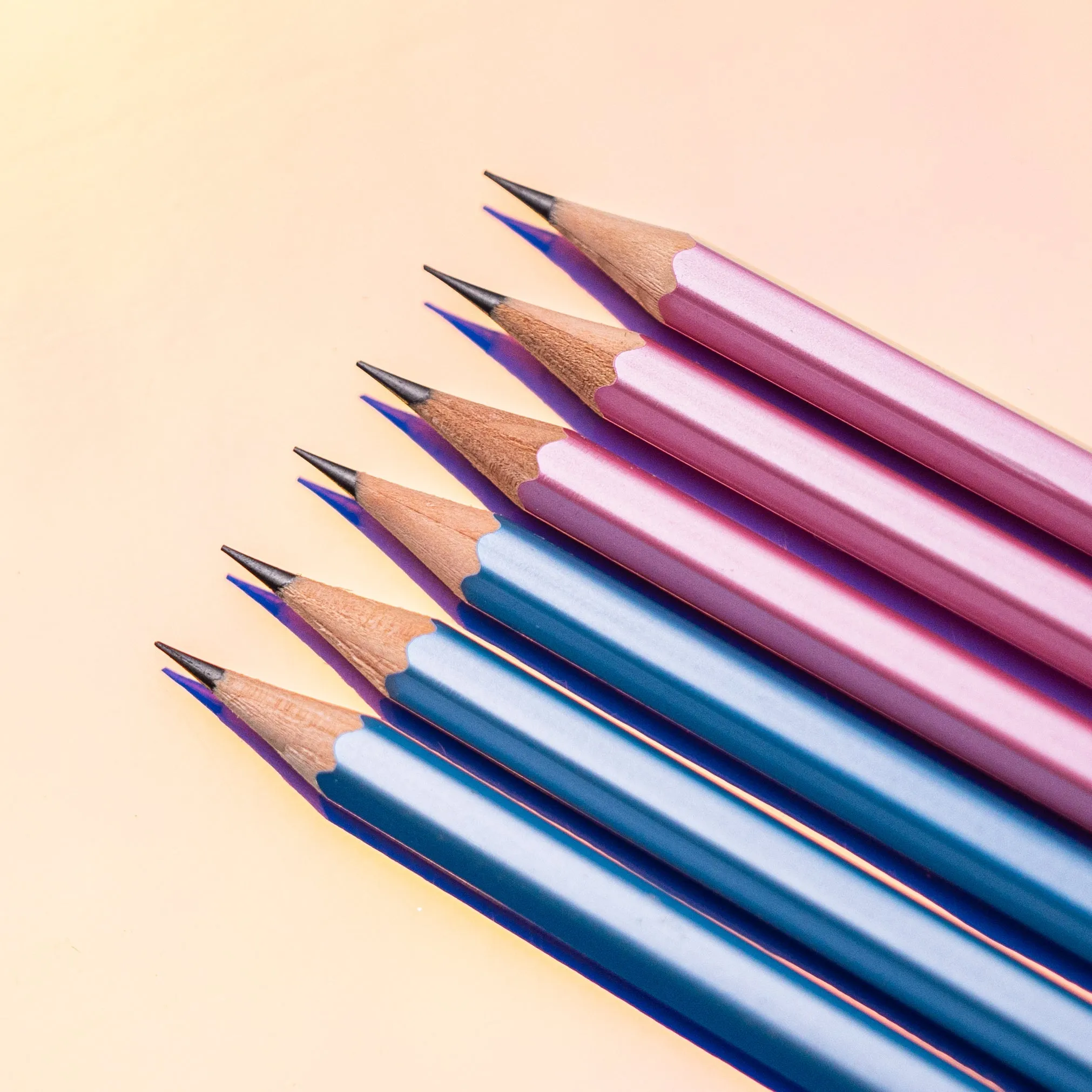 Blackwing Pearlescent Pencils [Pink]